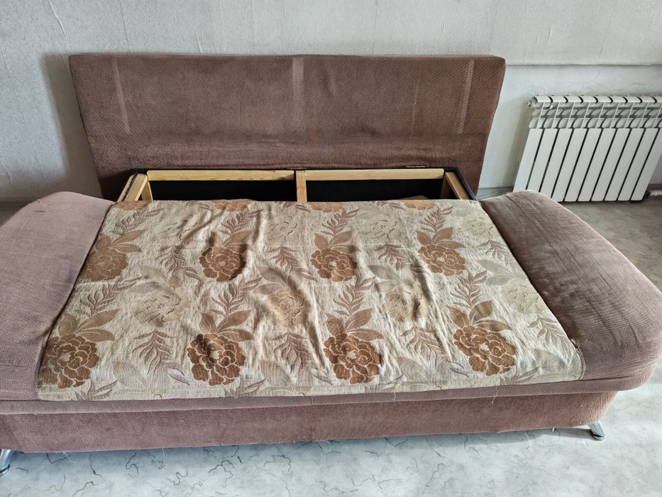 Продам раздвижной диван