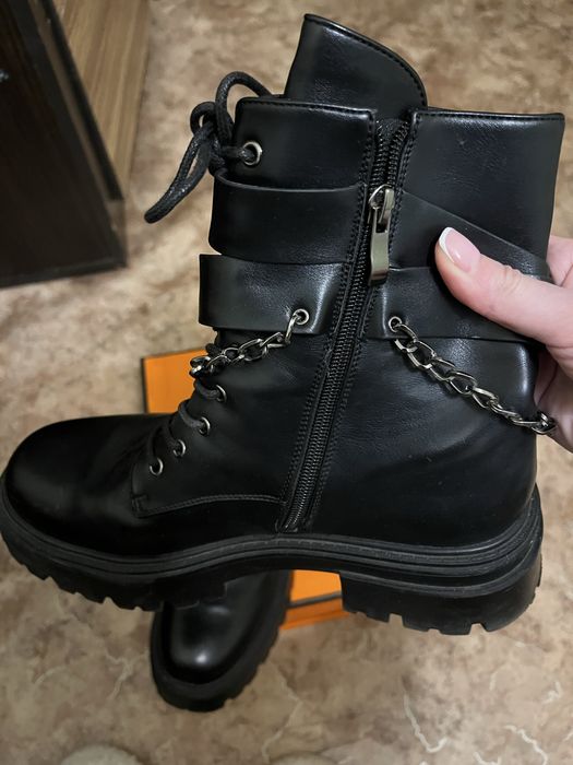 Ботинки демисизонные