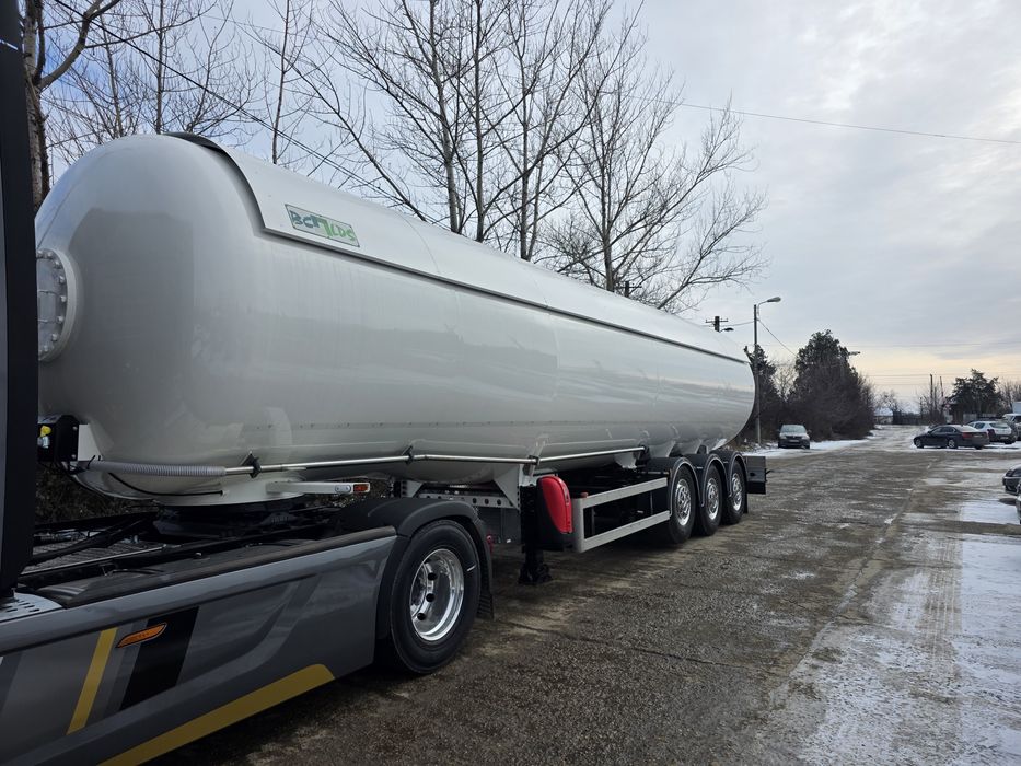 Semiremorca cisterna GPL