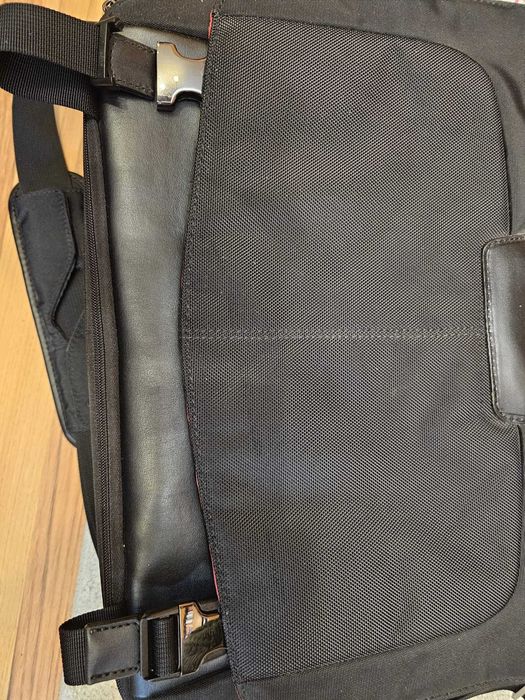 Geanta laptop Samsonite Sarasota XB Messenger's Bag 15.6/17 nefolosita