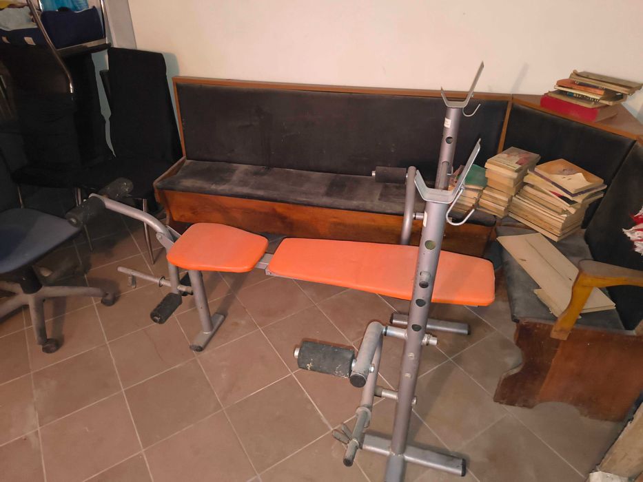 Echipament Fitness Banca de Impins la Piept cu Bara.