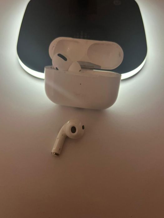 Продам наушники Air Pods 3 pro