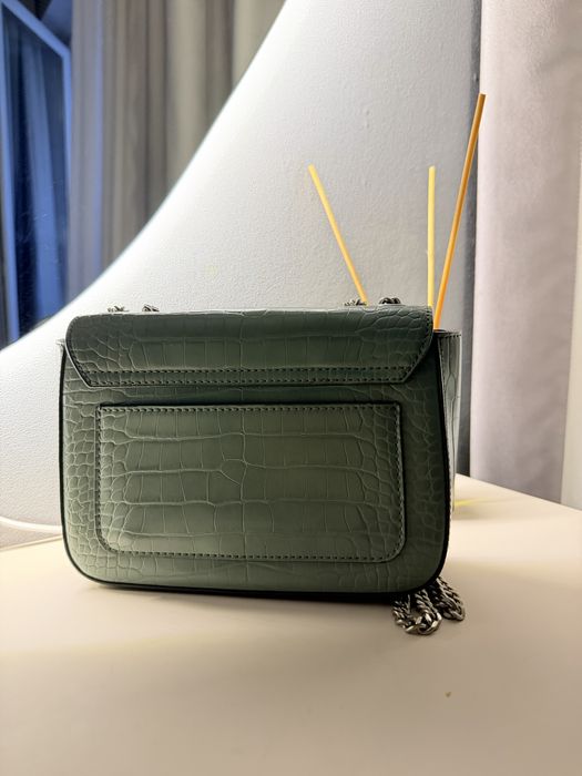 Сумка charles & Keith