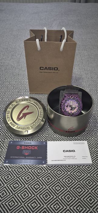 Casio G-Shock din seria Metal Covered, modelul limitat GM-2100MWG-1AER