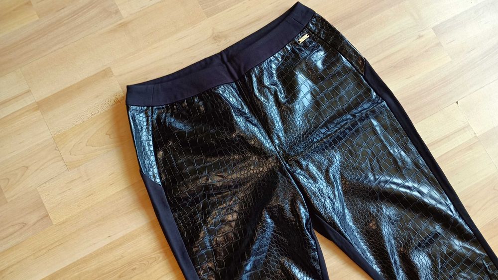 Armani Exchange клин черен