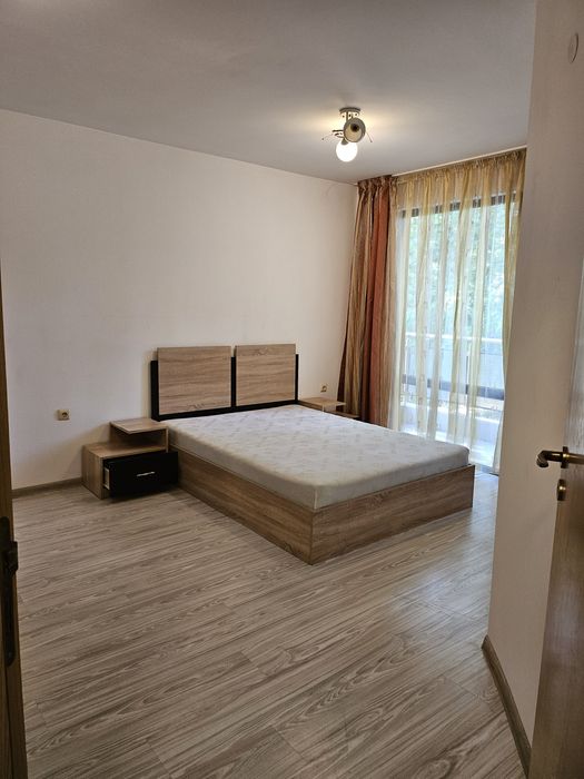 Дава се под наем Двустаен апартамент в Ямбол, Аврен - 62 кв.м за 280.5 € - Снимка #2