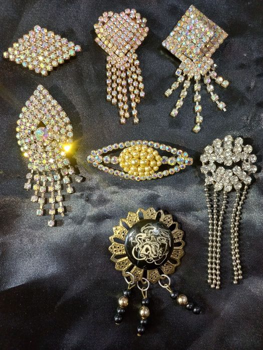 Старинные украшения СССР,броши,кольца,см все фото.Цены разные