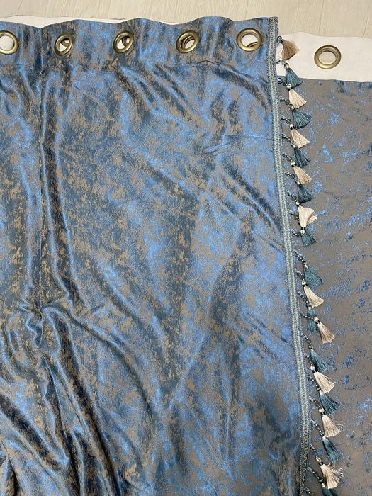 Шторы на люверсах с подхватами