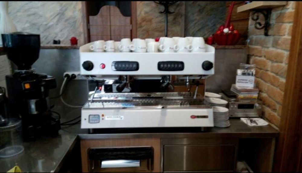 Продавам кокетно кафене 91 м2 в топ център гр. Варна