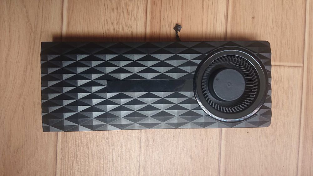 Видеокарта GeForce GTX 960 за части.