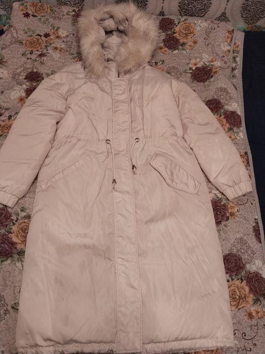 Пуховик зимний,белый
