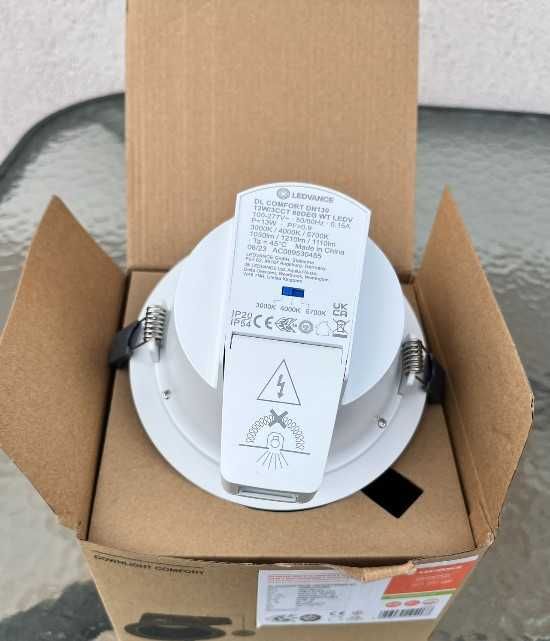 15 bucati Spot LED  incastrabil 13W IP54 CCT