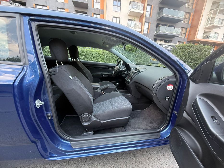 KIA Ceed Coupe  2009 1.6 Benzina 130CP 180.000 km