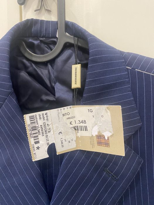 Vand costume barbatesti