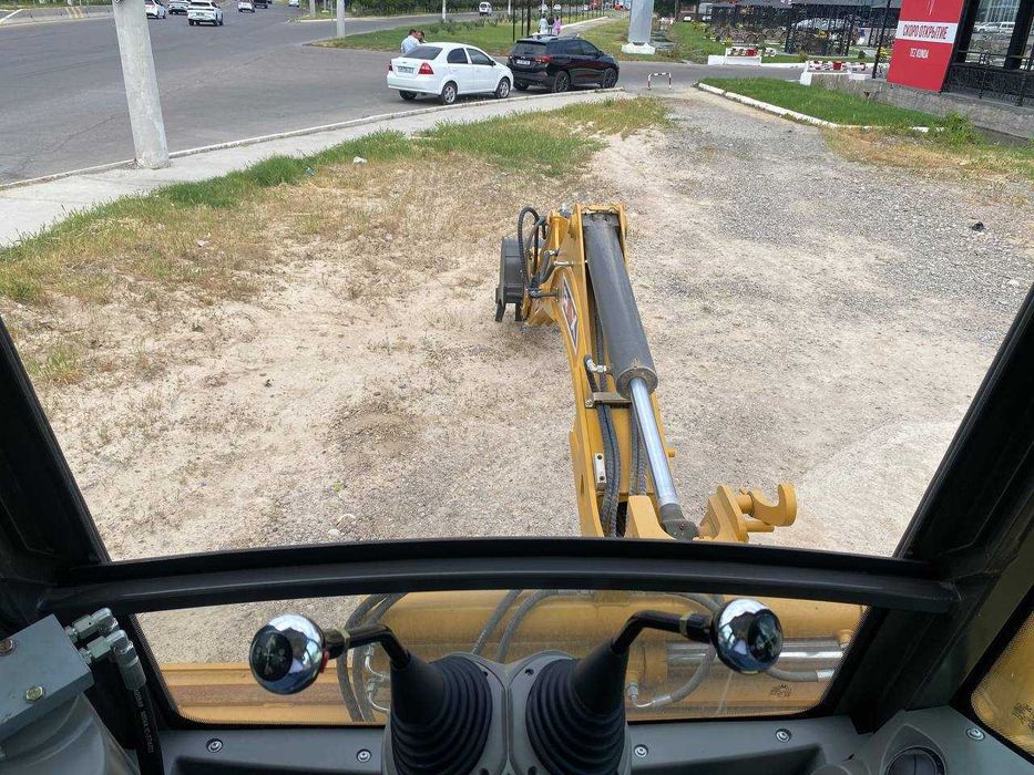 Экскаватор-погрузчик RMX( Runmax) SE460