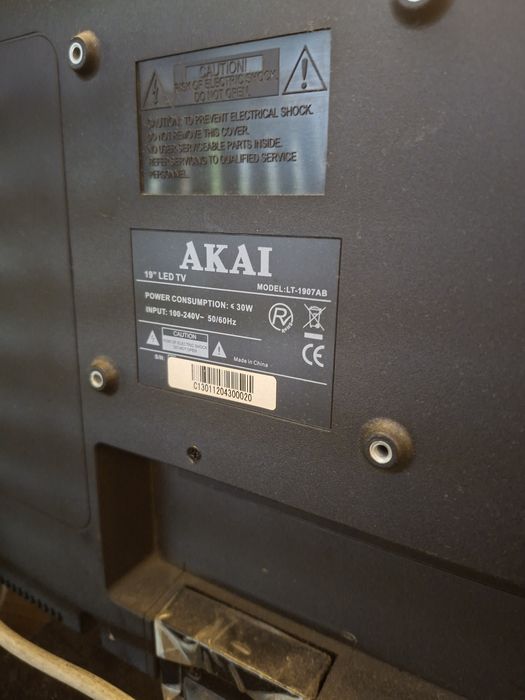Tv akay  cu telecomanda stare perfectă 200lei