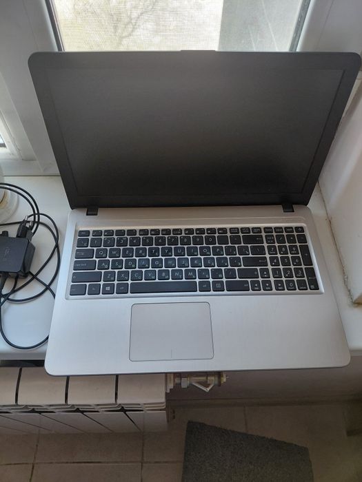 ASUS ноутбук продам