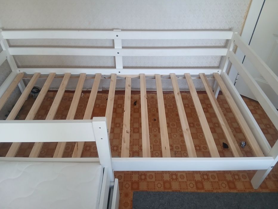 Детская кровать б/у