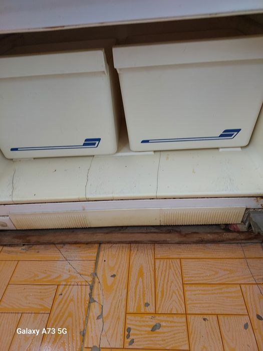 Продам холодильник и машинку