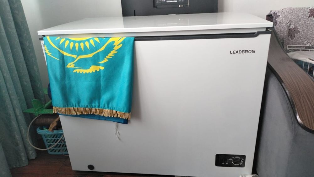 Морозильник , холодильник