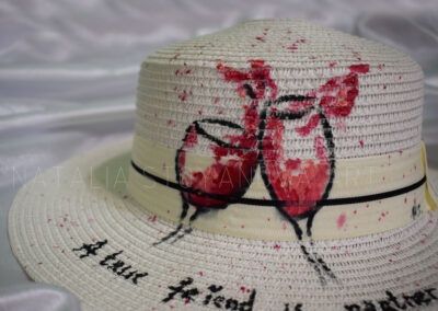 Ръчно рисувани шапки по индивидуален дизайн 35-40лв.