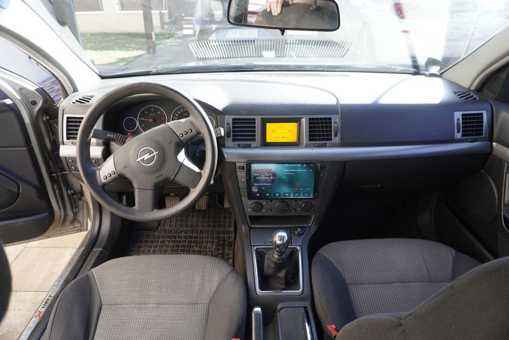 Opel Vectra C 2.0 DTI 2004