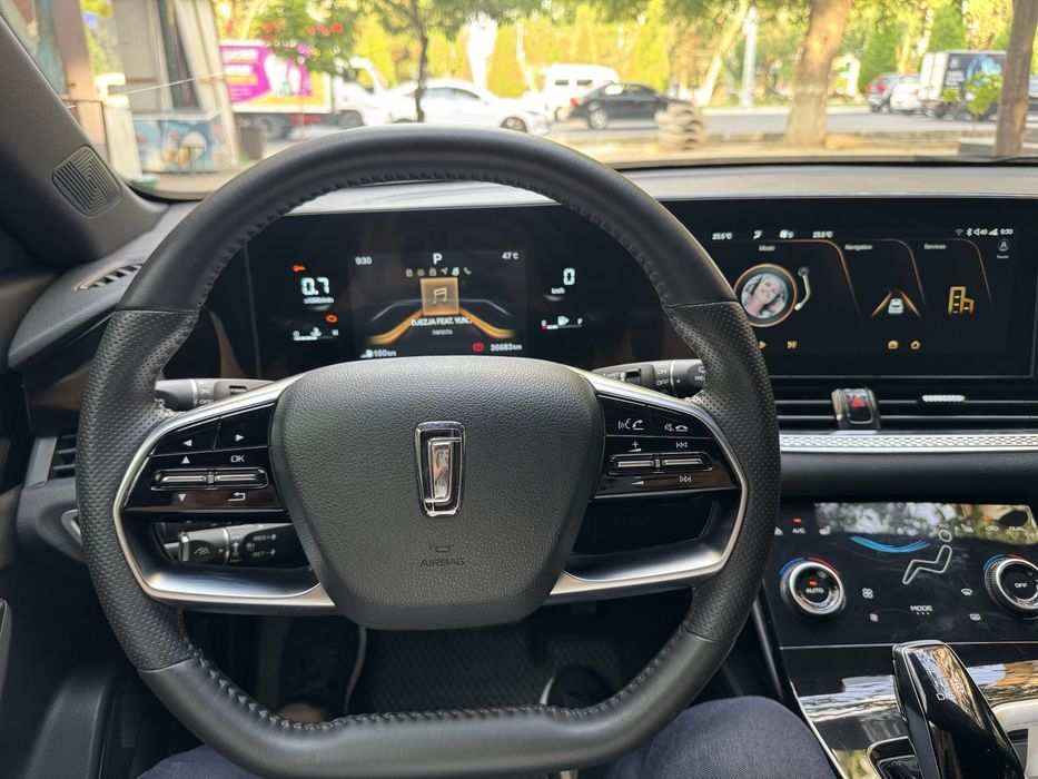 Bestune b 70 sport