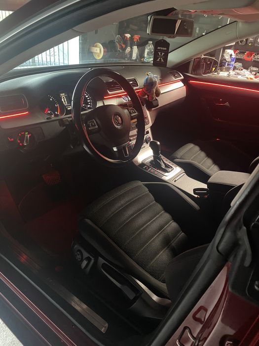 Montez lumini ambientale