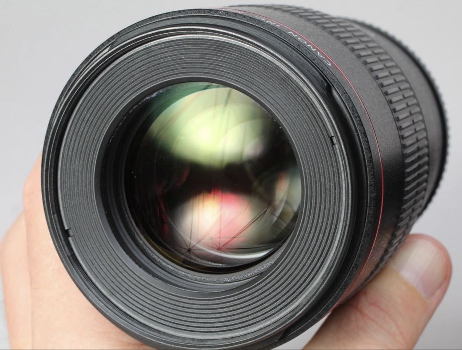 Макро Обектив Canon EF 100mm f/2.8L