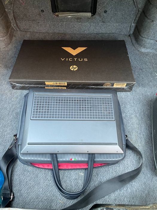 HP Victus 16-s1020ci