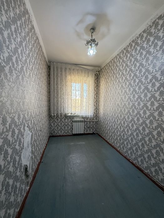 Срочно продаётся 4-х комн квартира в Сергели Строител, 4/6/9