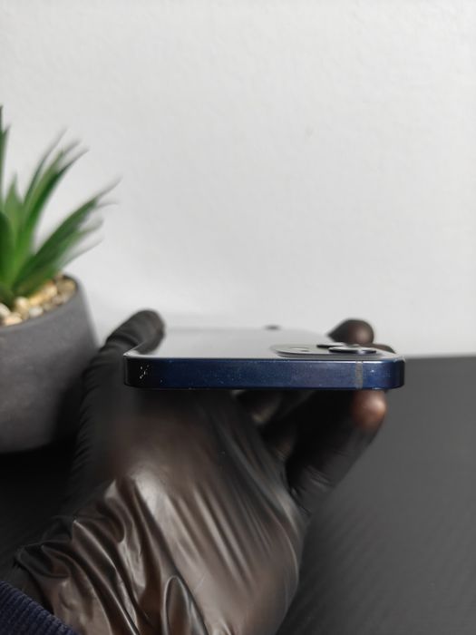 iPhone 12, 64GB Black • Perfect Funcțional! • Condiție Bună!