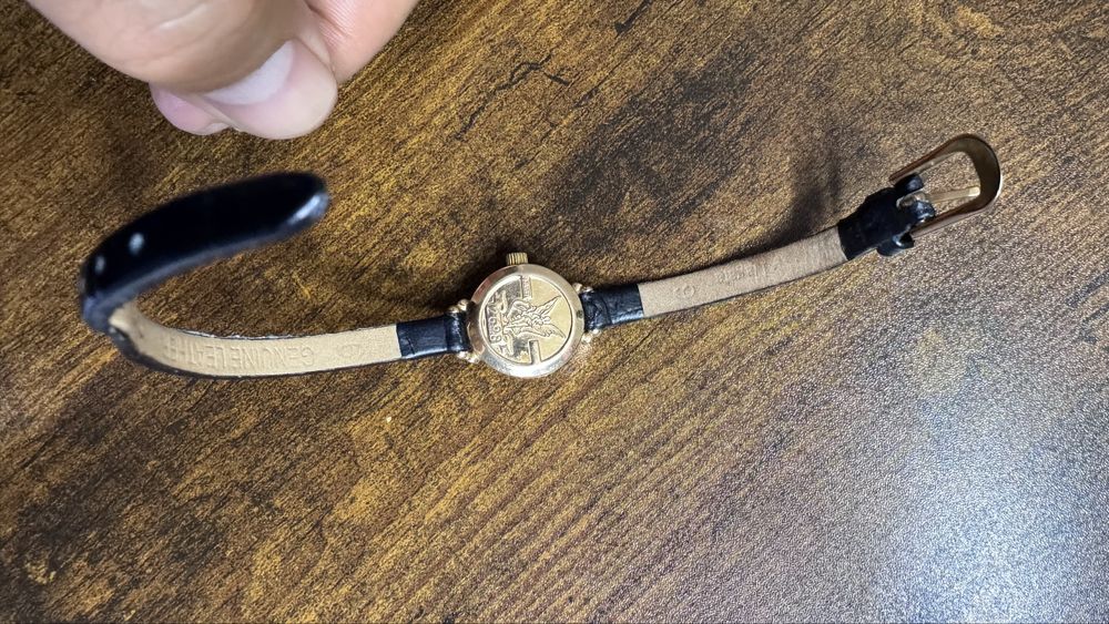 Часы золотые Ника