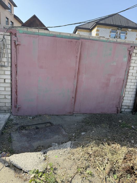 Продам ворота железные гаражные! Срочно