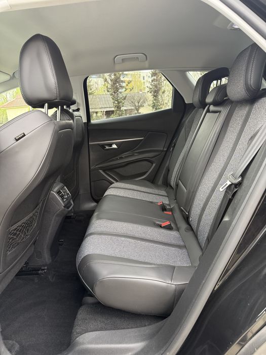 Peugeot 3008 / 1.5 HDI /131Cp /An 2018/ Bord digital/ Navi/ Automat