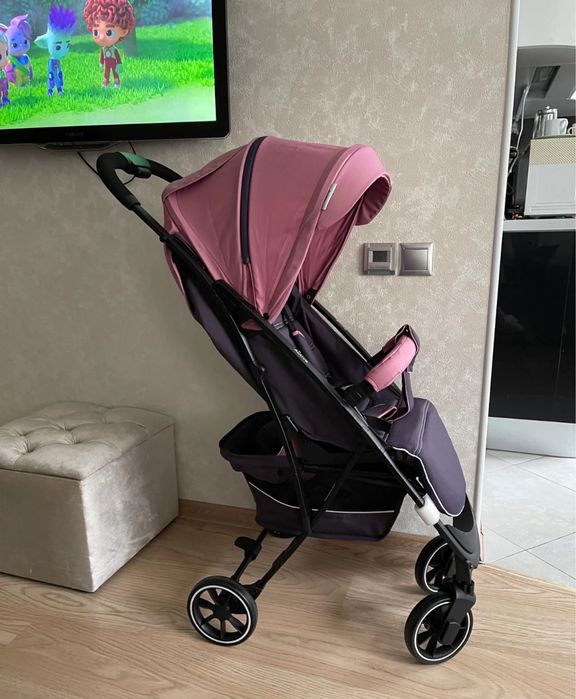 Прогулочная коляска Babyton