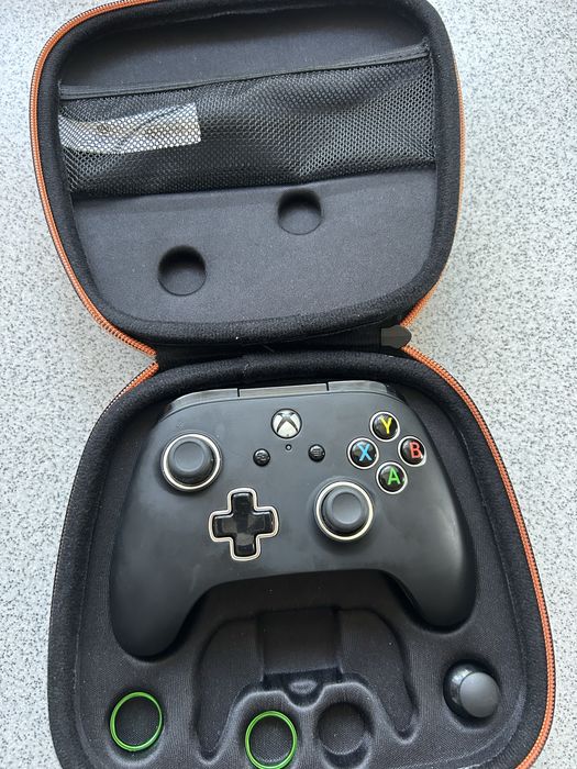 Controller PDP Afterglow Xbox One / Xbox Series / PC + husă rigidă