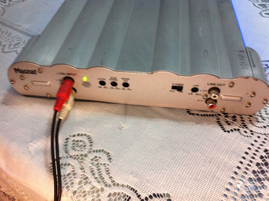 Magnat Phantom mono max 1000W  Germany  ( statie