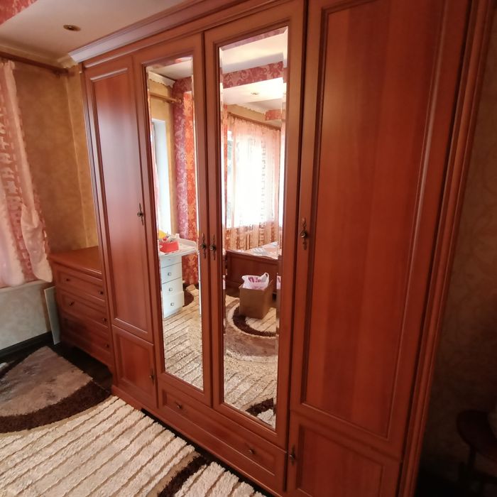 Спальный гарнитур