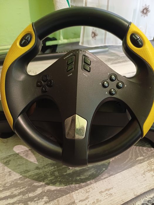 Vând volan gaming myria mg7400