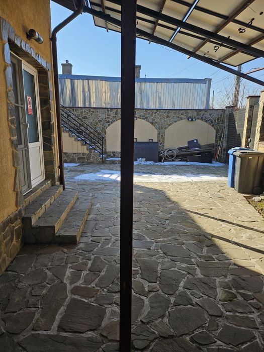 Vand Spatiu Comercial