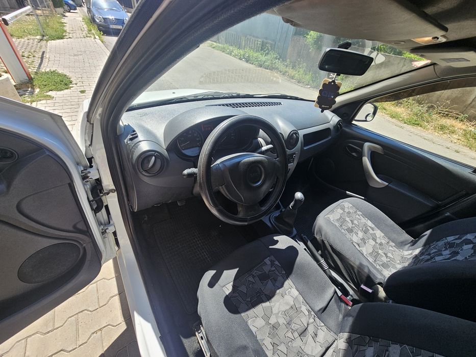 Dacia logan климатик газ