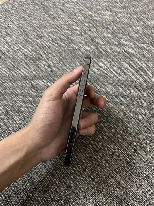 Iphone 12pro в хорошем состоянии