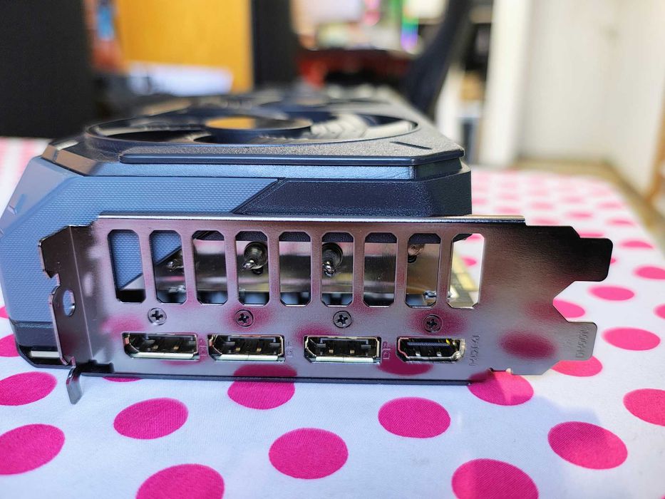 Placa video Gigabyte RTX 5070 GAMING OC 12GB GDDR7 192-bit.