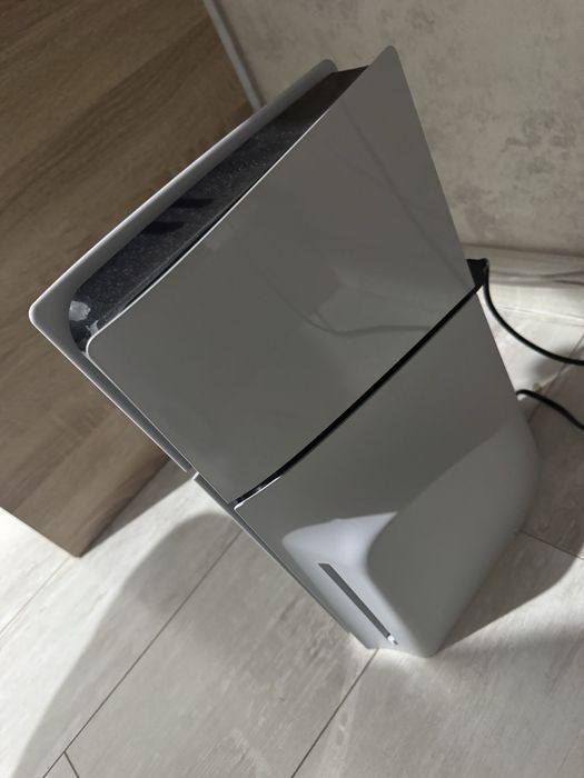 Ps5 slim с 2 джойстиками