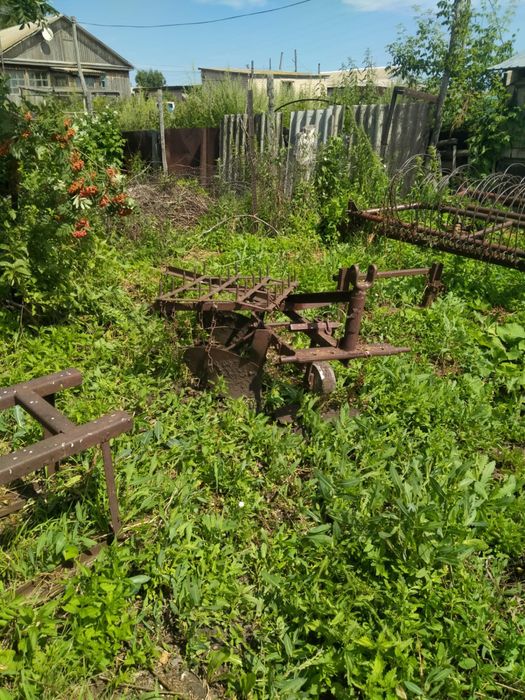 Продам Трактор т25