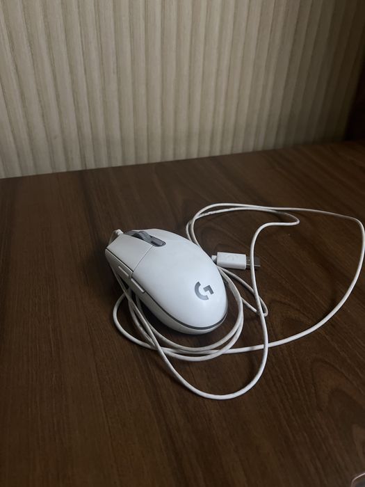 Компьютерная мышка Logitech G102