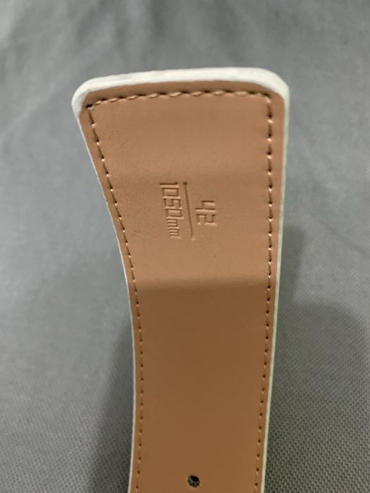 Curea louis Vuitton noua