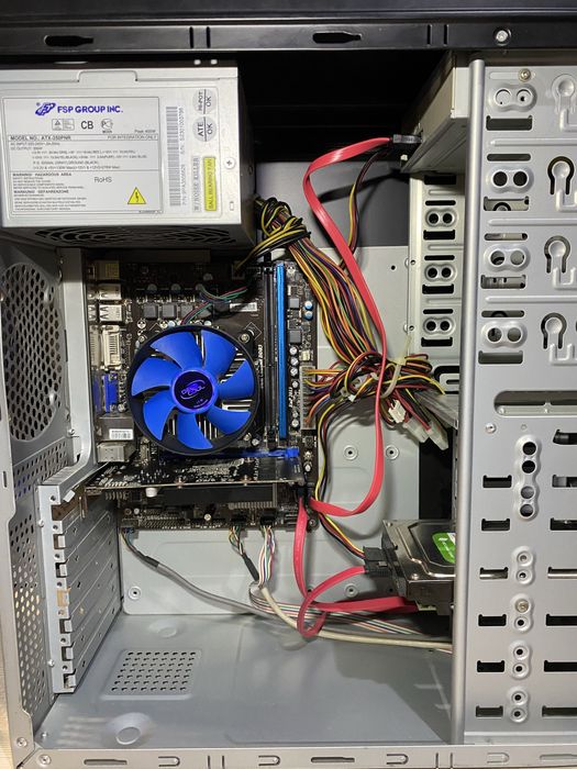 Компьютер i3 8/500