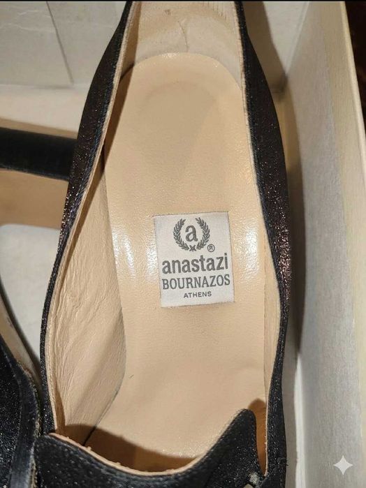 2бр. Женски обувки 40 номер: